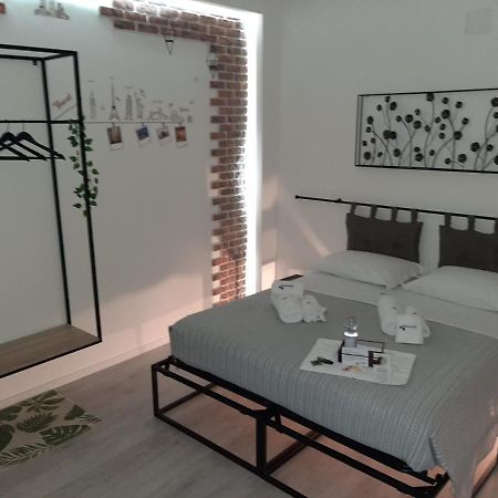 Dame Crotone Bed and Breakfast Exteriör bild