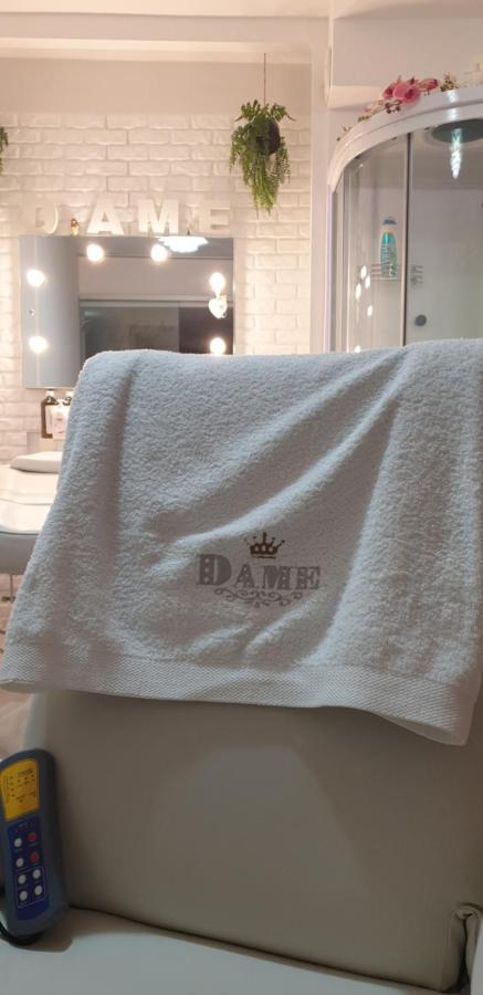 Dame Crotone Bed and Breakfast Exteriör bild